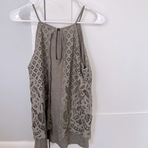Daytrip Lace Overlay Lined Tank Top Medium - Picture 6 of 8